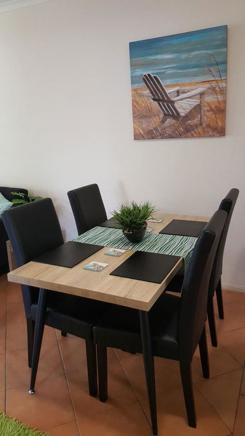 Jackies Holiday Apartment - Hobart Tourism 18