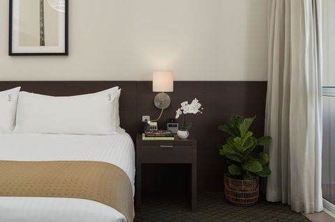 Cairns Harbourside Hotel - Hobart Tourism 9