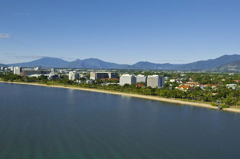 Cairns Harbourside Hotel - Hobart Tourism 0