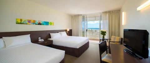 Cairns Harbourside Hotel - Hobart Tourism 17