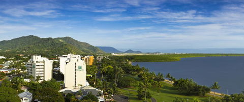 Cairns Harbourside Hotel - Hobart Tourism 7