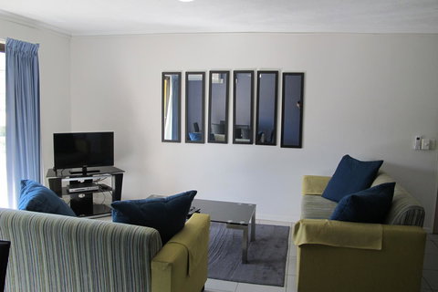 Grangewood Court Apartments - Tourism TAS 19