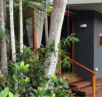 Forest Lodge Little Villa - Hobart Tourism