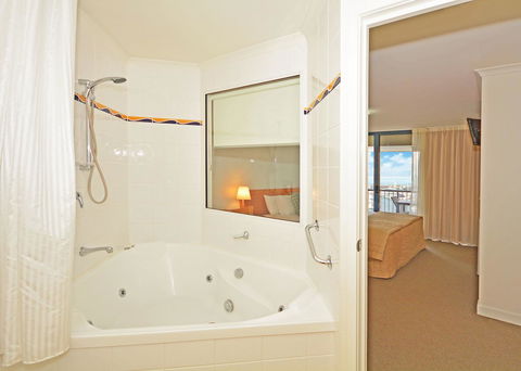 Mantra Hervey Bay - Tourism TAS 24