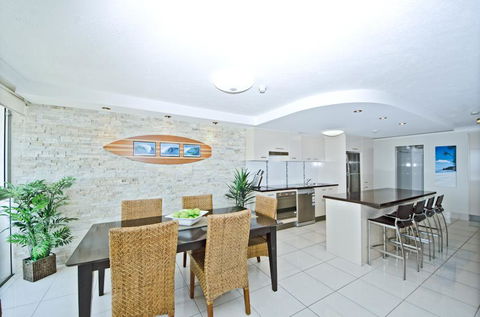 Burleigh Beach Tower - Hobart Tourism 14