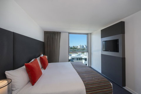 Mantra South Bank Brisbane - Tourism TAS 32