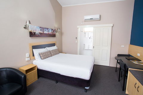 Downs Motel - Hobart Tourism 16