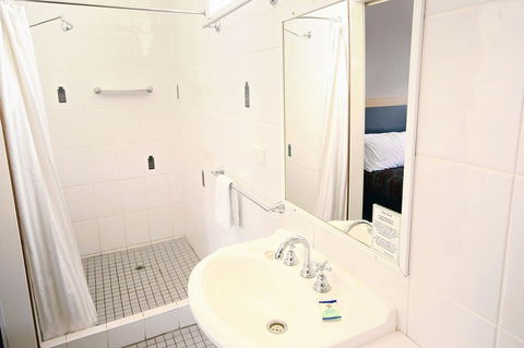 Downs Motel - Hobart Tourism 22