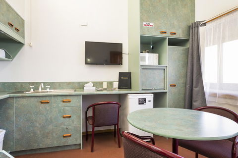 Downs Motel - Hobart Tourism 10