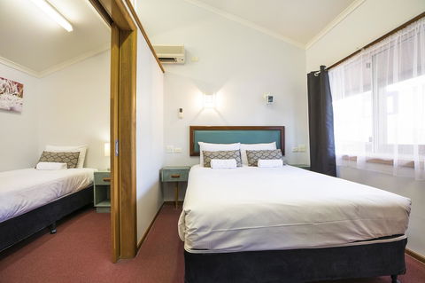 Downs Motel - Hobart Tourism 9