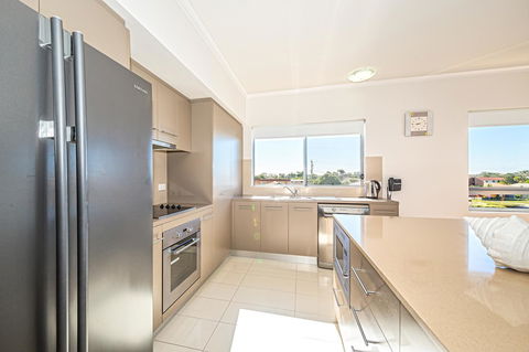 On The Bay Apartments - Hobart Tourism 3