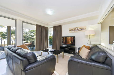 On The Bay Apartments - Hobart Tourism 0