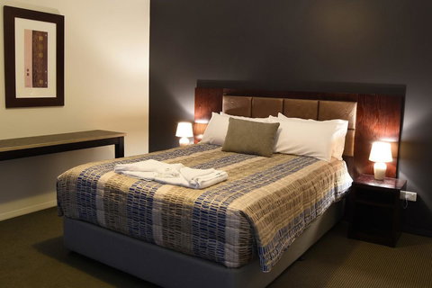 Atricom - Tourism TAS 9