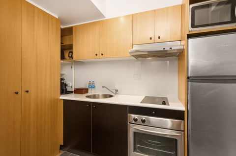 Ridge Apartment Hotel - Tourism TAS 31