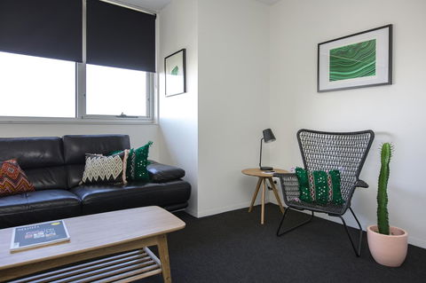 Ridge Apartment Hotel - Tourism TAS 25