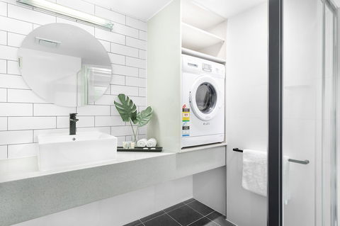 Ridge Apartment Hotel - Tourism TAS 34