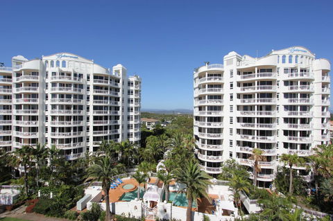 ULTIQA Burleigh Mediterranean Resort - Tourism TAS 29