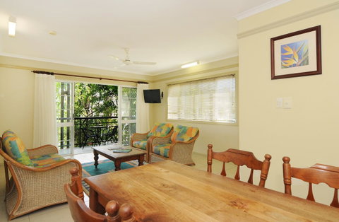 Cairns Queenslander Hotel & Apartments - Tourism TAS 27