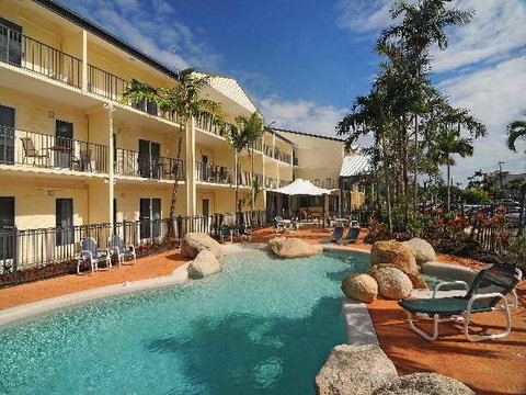 Cairns Queenslander Hotel & Apartments - Tourism TAS 1