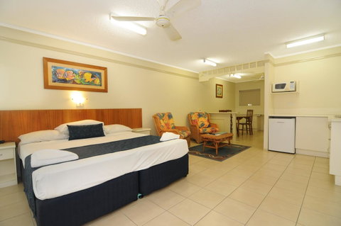 Cairns Queenslander Hotel & Apartments - Tourism TAS 22