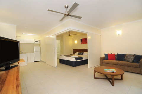 Cairns Queenslander Hotel & Apartments - Tourism TAS 16