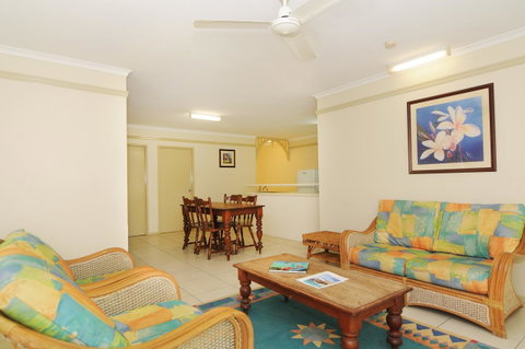 Cairns Queenslander Hotel & Apartments - Tourism TAS 14