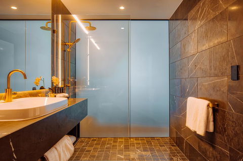 Eatons Hill Hotel - Hobart Tourism 20