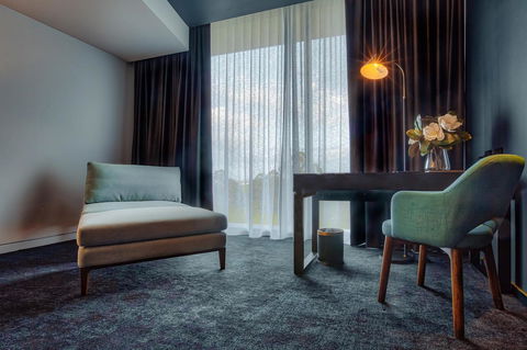 Eatons Hill Hotel - Hobart Tourism 21
