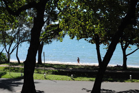 BeachView Apartments At Villa Paradiso - Hobart Tourism 8