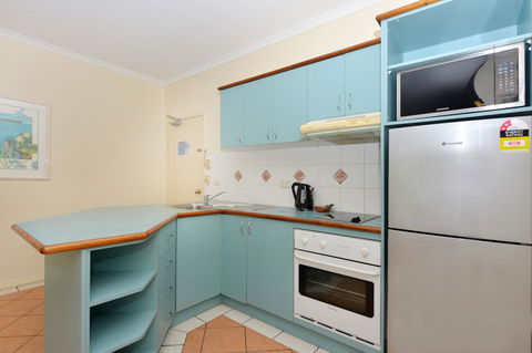 Seascape Holidays - Coral Apartments - Hobart Tourism 16