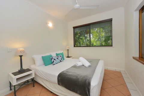 Seascape Holidays - Coral Apartments - Hobart Tourism 7