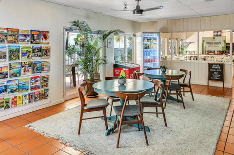 Coral Tree Inn - Hobart Tourism 16