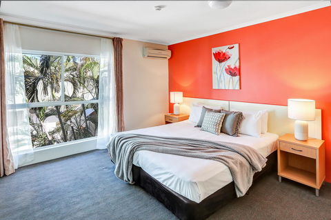 Coral Tree Inn - Hobart Tourism 1