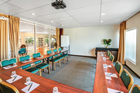 Coral Tree Inn - Hobart Tourism 9