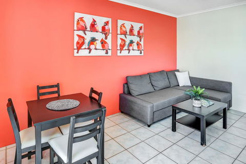 Coral Tree Inn - Hobart Tourism 14