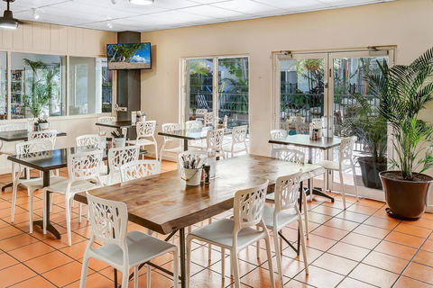 Coral Tree Inn - Hobart Tourism 26