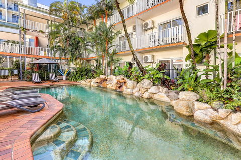 Coral Tree Inn - Hobart Tourism 24