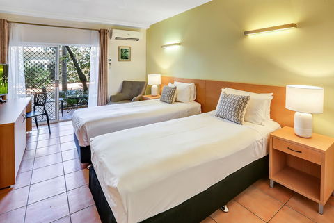 Coral Tree Inn - Hobart Tourism 11