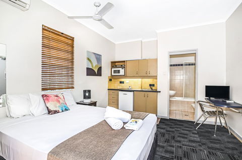City Palms Brisbane - Tourism TAS 3