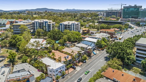 City Palms Brisbane - Tourism TAS 1