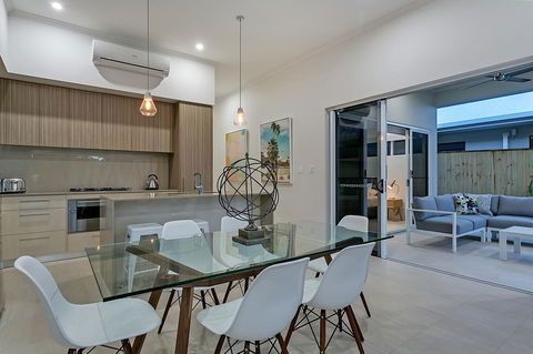 Oceans Edge Holiday Home - Hobart Tourism 6