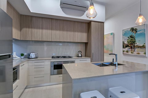 Oceans Edge Holiday Home - Hobart Tourism 8