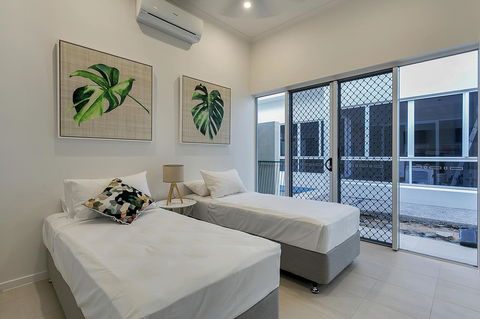 Oceans Edge Holiday Home - Hobart Tourism 11