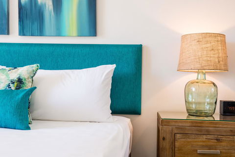 Oscar On Main Beach Resort - Tourism TAS 43