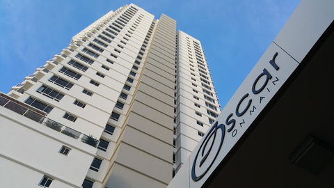 Oscar On Main Beach Resort - Tourism TAS 6