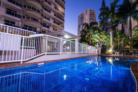 Oscar On Main Beach Resort - Tourism TAS 36