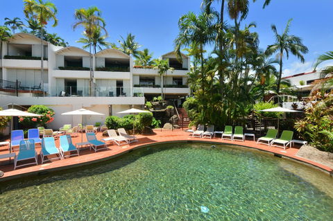 Club Tropical Resort - Official Onsite Reception & Check In - Hobart Tourism 10