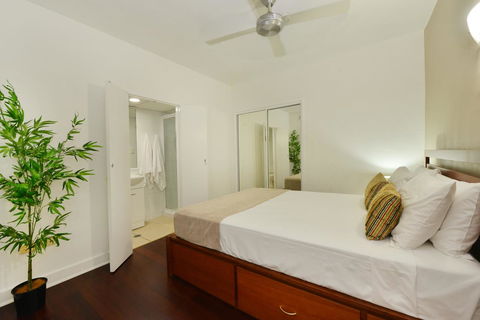 Club Tropical Resort - Official Onsite Reception & Check In - Hobart Tourism 6