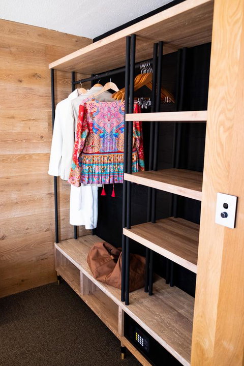 The Island Gold Coast - Tourism TAS 6