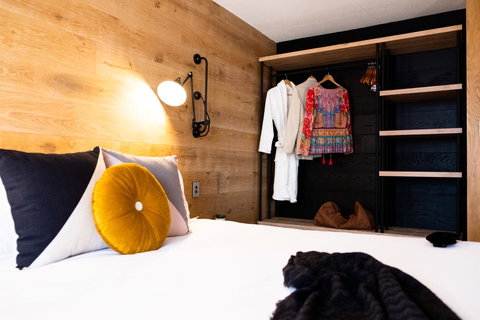 The Island Gold Coast - Tourism TAS 13